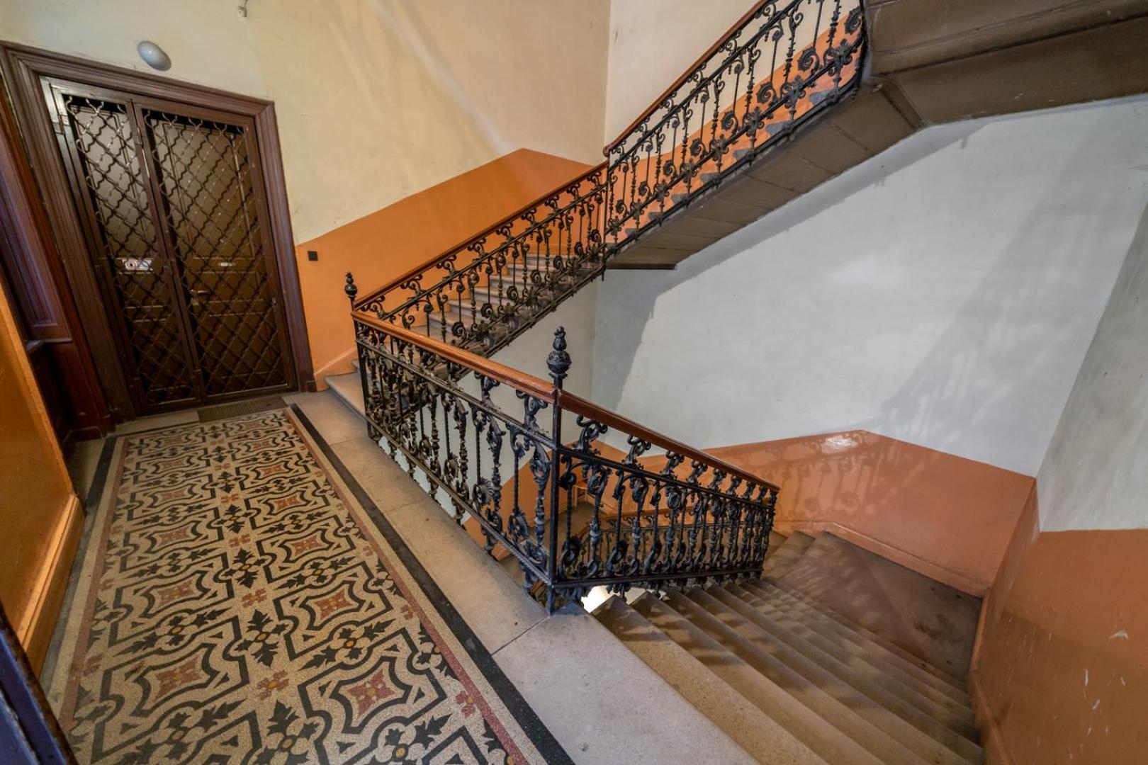 Appartamento Downtown Delight - Erzsebet Blvd - 13 Ppl Budapest Esterno foto
