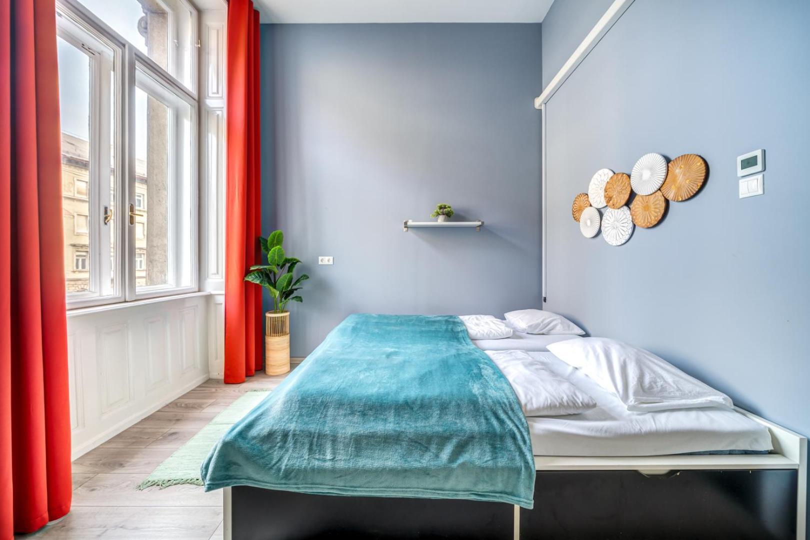 Appartamento Downtown Delight - Erzsebet Blvd - 13 Ppl Budapest Esterno foto